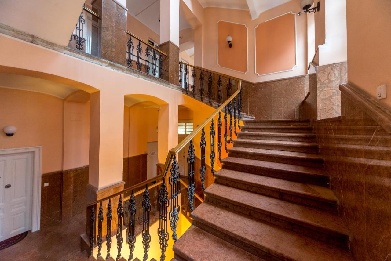 Royal Knez Belgrado Exterior foto